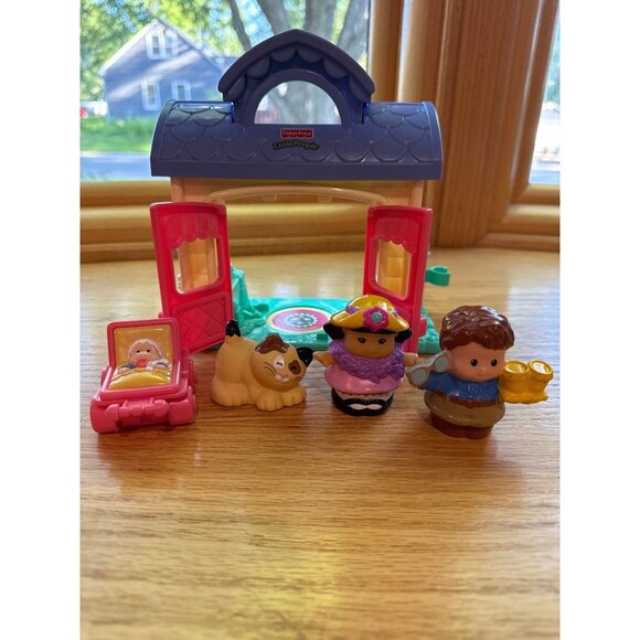 Fisher-Price Little People Playtime Pals Tea Party Playset 4 Figures - Picture 6 of 9